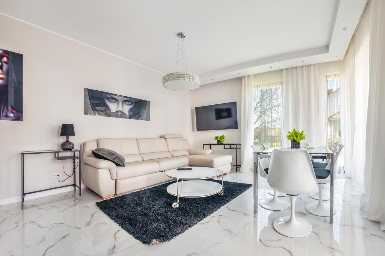 Luxury Long Island Suite Gdansk Bagian luar foto