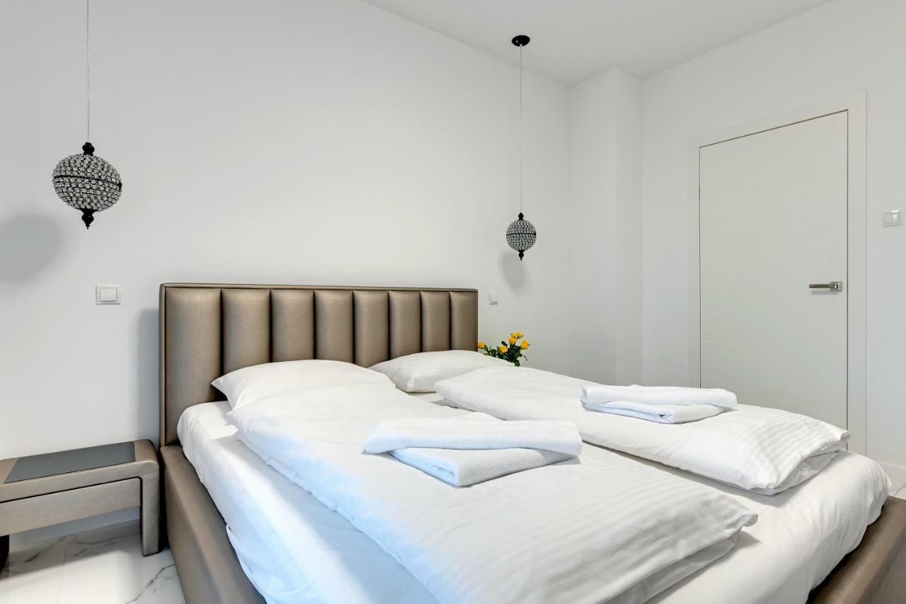 Luxury Long Island Suite Gdansk Bagian luar foto